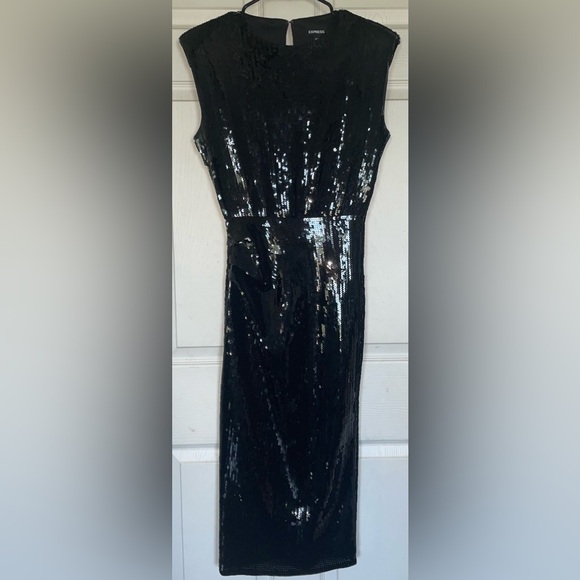 Express Sequin Midi Dress with shoulder pads Black style# 07806671 NWOT New - Picture 4 of 12